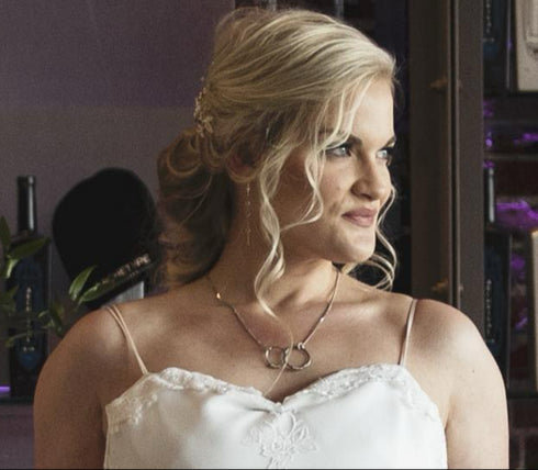 Interlocking Hoop Necklace