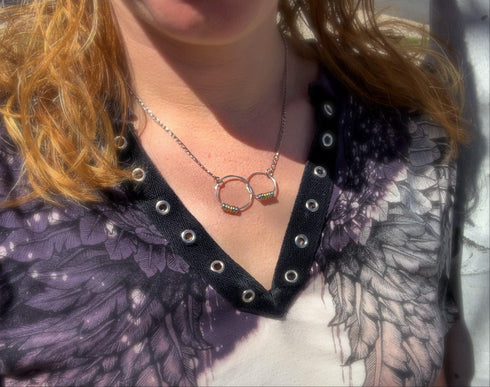 Interlocking Hoop Necklace